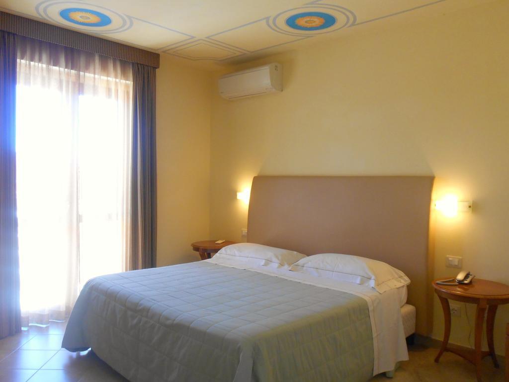 Hotel Saturno Fonte Pura Saturnia Exterior foto